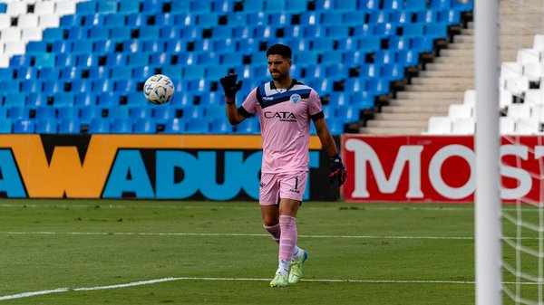 Hoe kan ik mijn houding en lichaamstaal op het veld verbeteren?